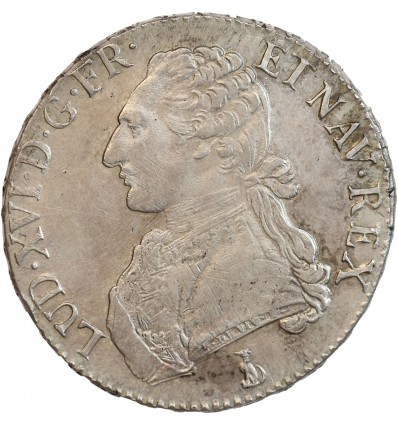 Buste de Louis XVI à gauche en habit de cour, les cheveux noués par un ruban