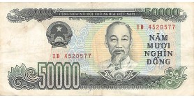 Avers : portrait de Ho Chi Minh à droite