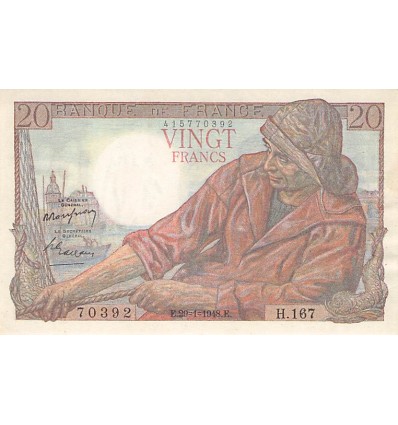 Avers : pêcheur tirant une corde - vue de Concarneau