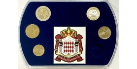 Série de Monaco contenant 5 pièces de 10 cent à  2 euros millésime 2002 en qualité UNC dans un coffret