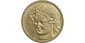 Avers : tête de femme à gauche